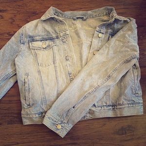 Gap light wash denim jacket